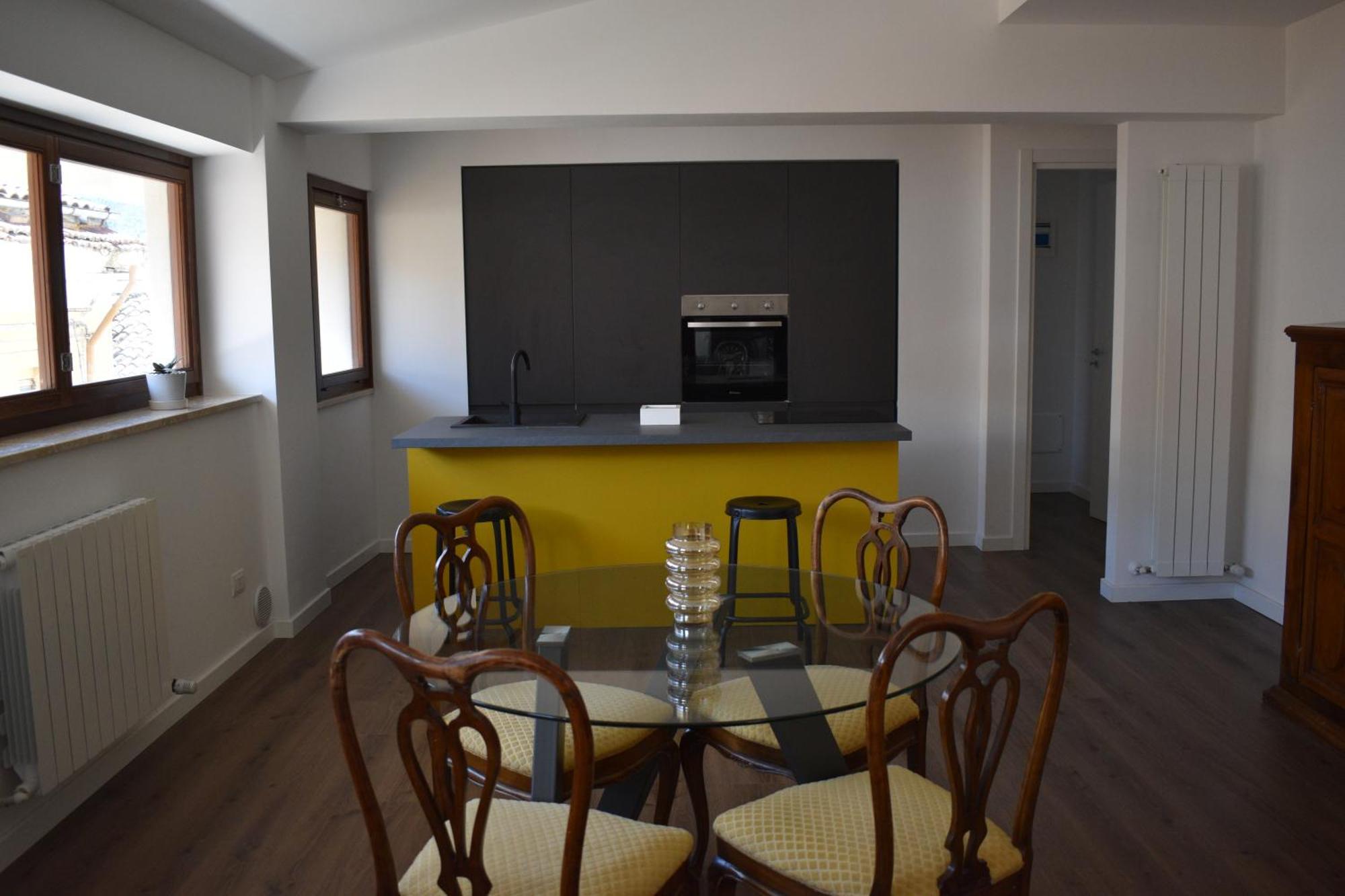 Habita Appartamenti Л'Акуила Экстерьер фото